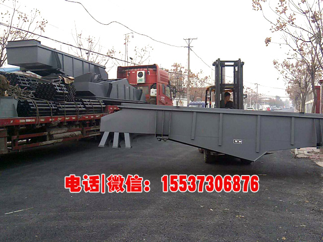 礦石粉直線振動篩裝車